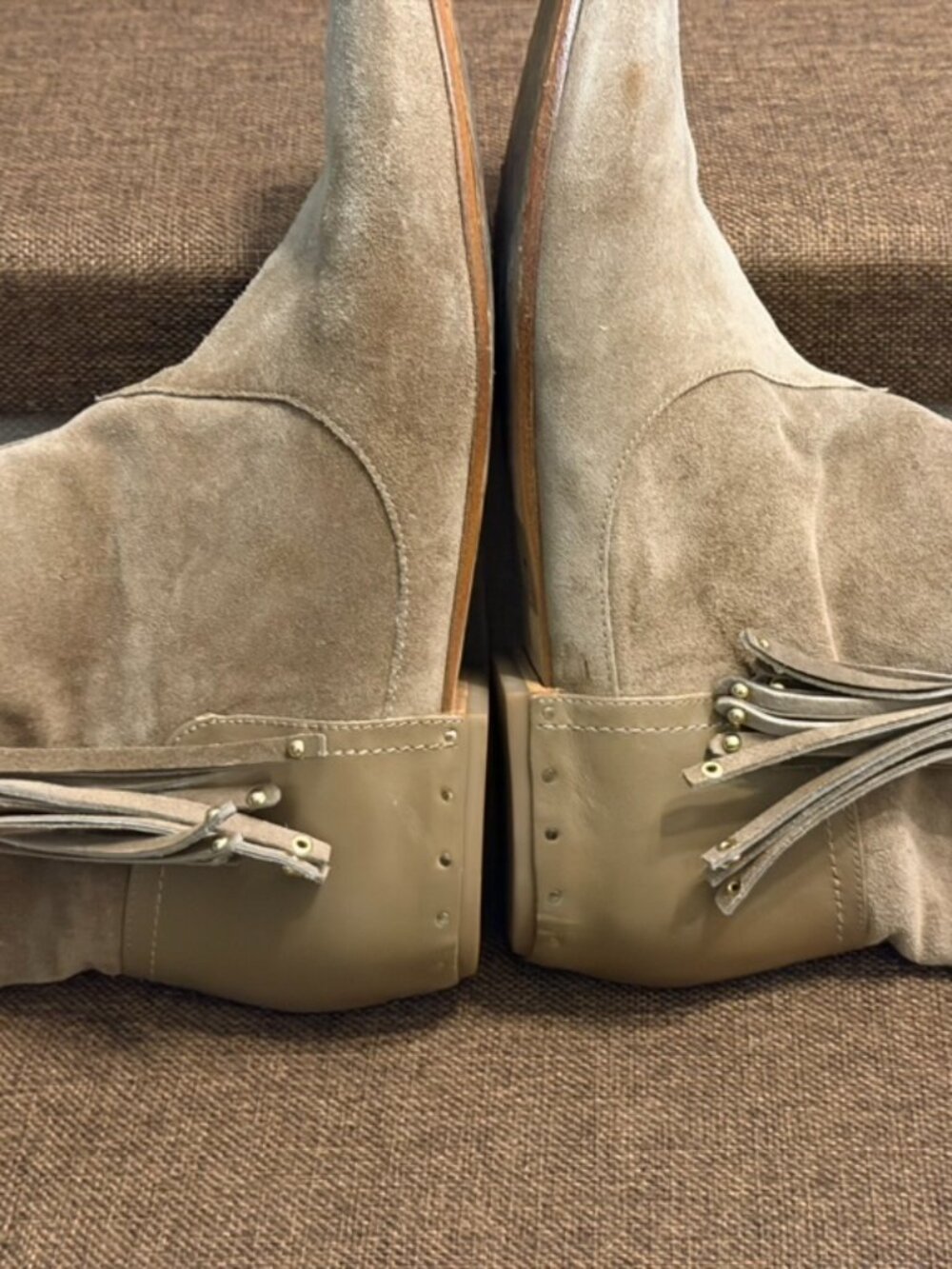 Belle by Sigerson Morrison Taupe Suede Fringe Ankle Boots Size 8 Boho Western - Picture 8 of 9